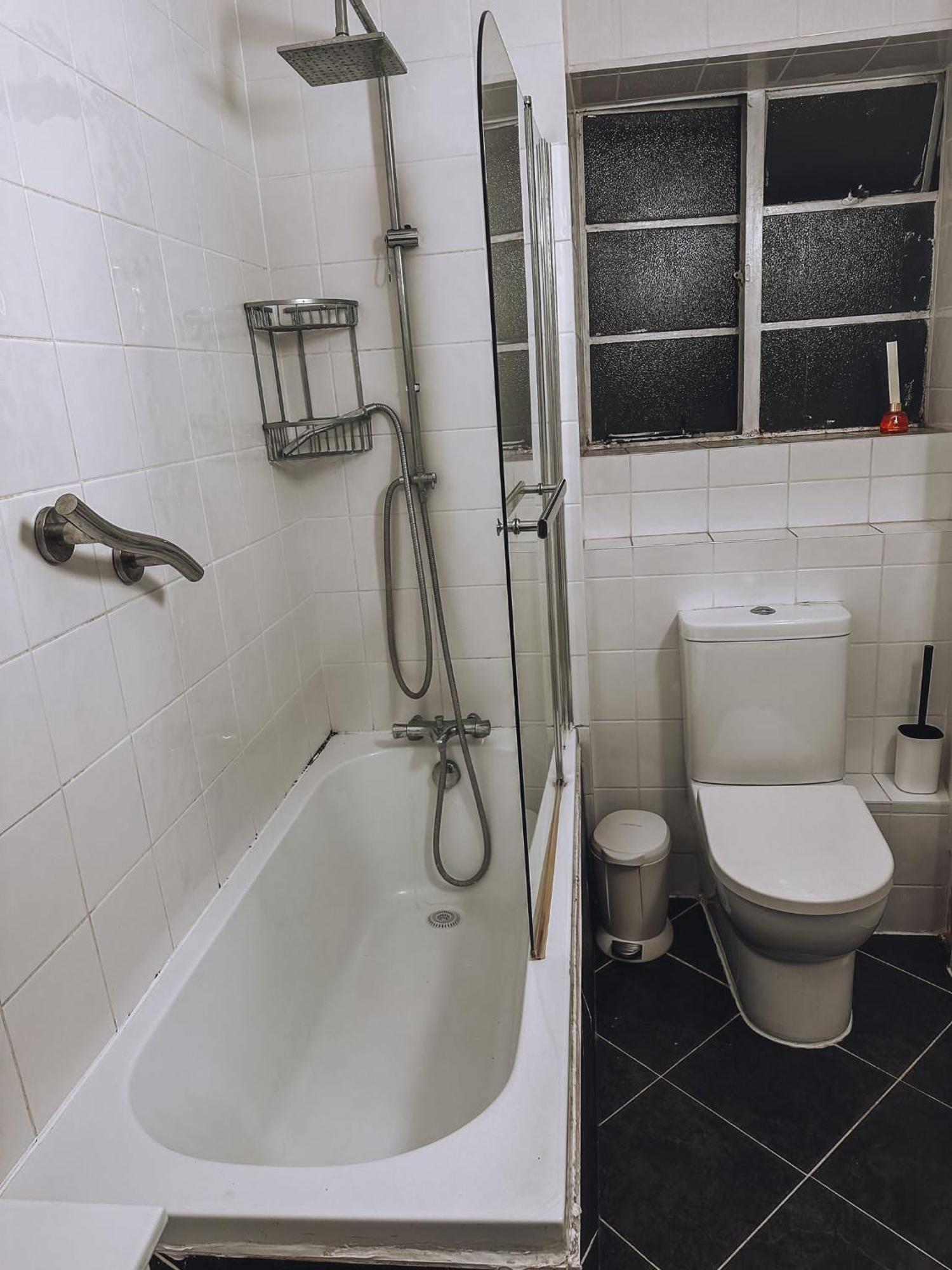 Cosy 2 Bedroom Apartment In Swiss Cottage. London Kültér fotó