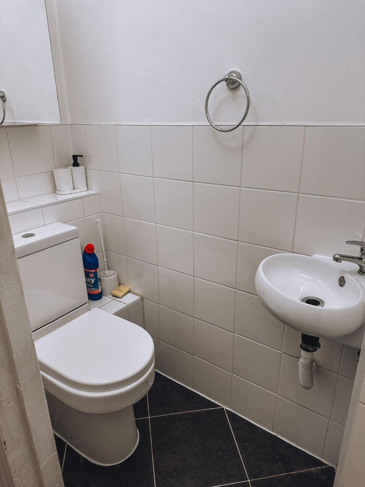 Cosy 2 Bedroom Apartment In Swiss Cottage. London Kültér fotó