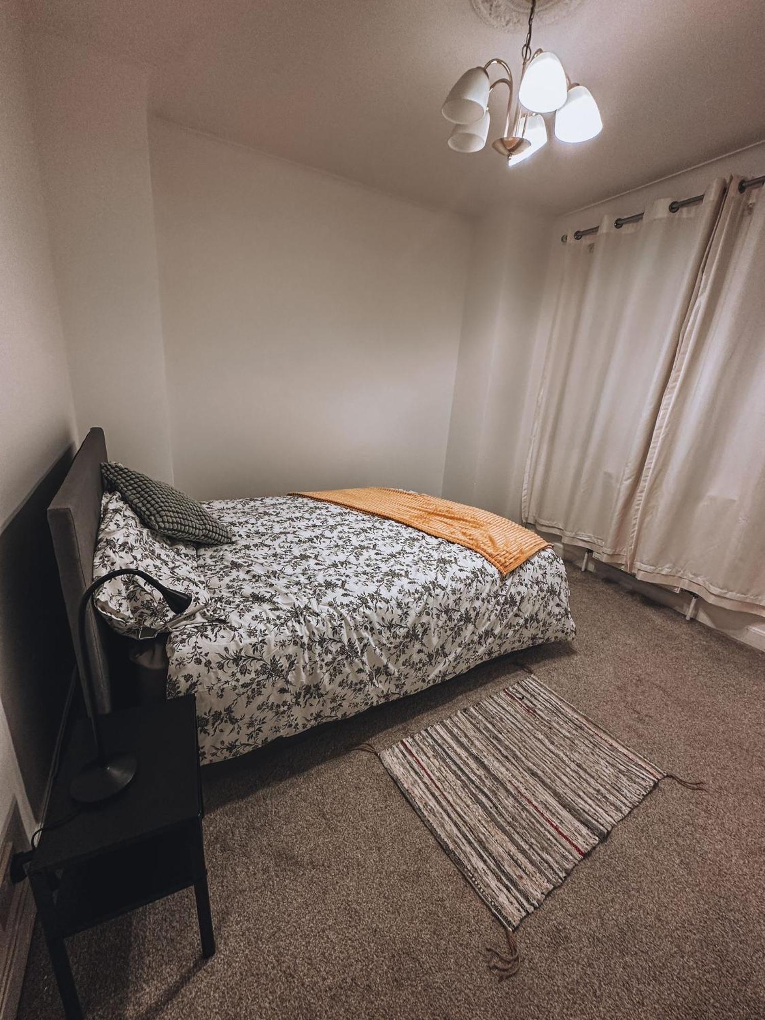 Cosy 2 Bedroom Apartment In Swiss Cottage. London Kültér fotó